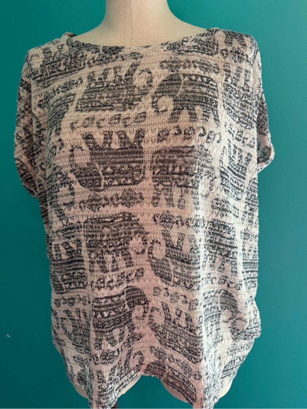 Eyeshadow Gray & White Elephant Print Tunic Top